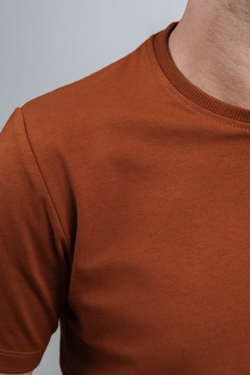 Camiseta Básica Ocre
