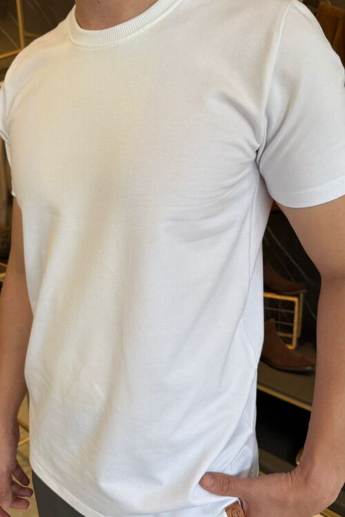 Camiseta Branca em Montserrat